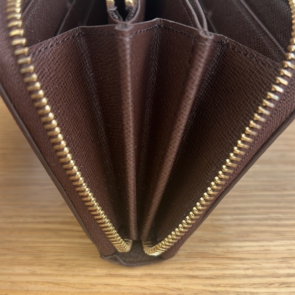 LOUIS VUITTON ZIPPY WALLET DAMIER EBENE - Picture 11 of 17